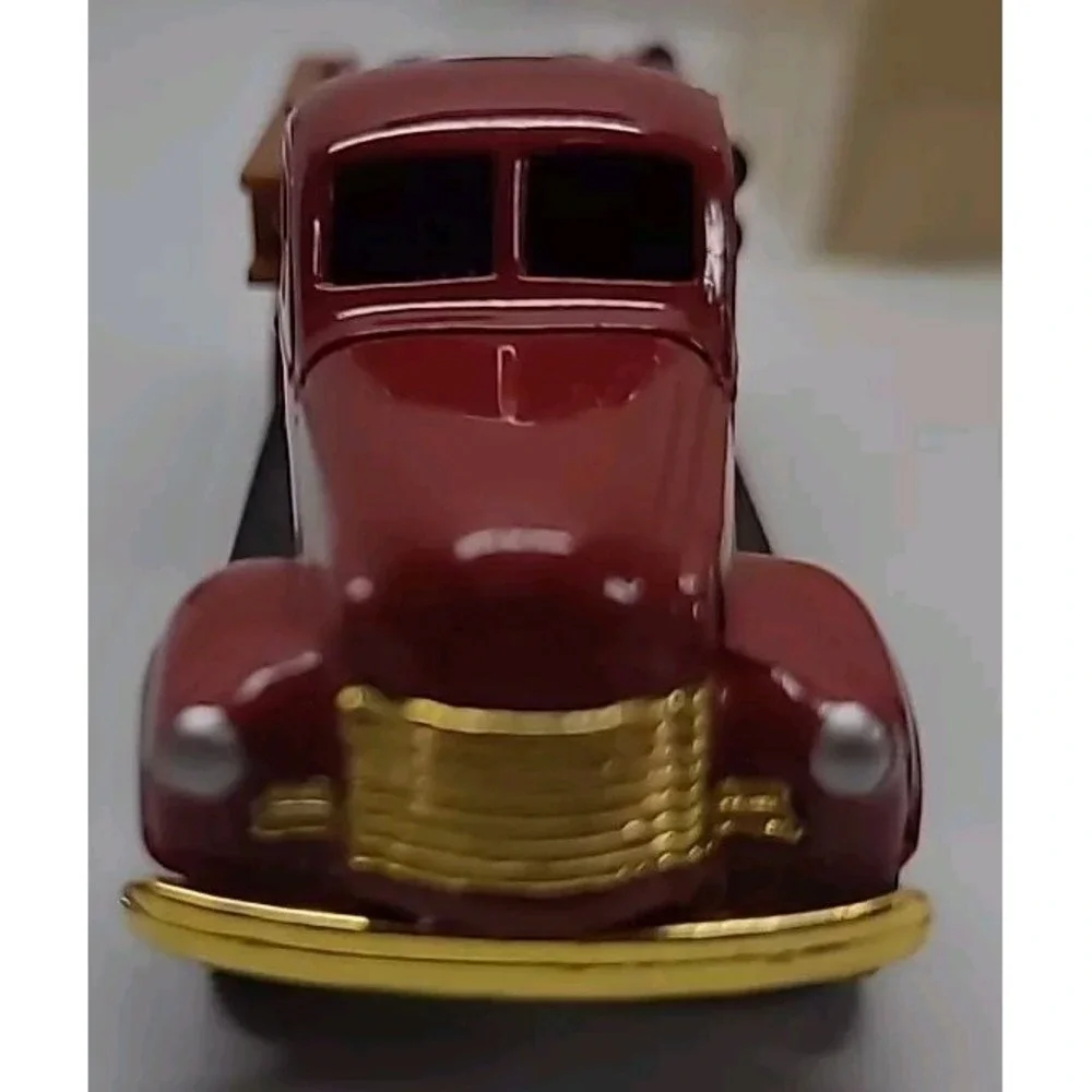 Small model cars fire engine Readers‎ Digest